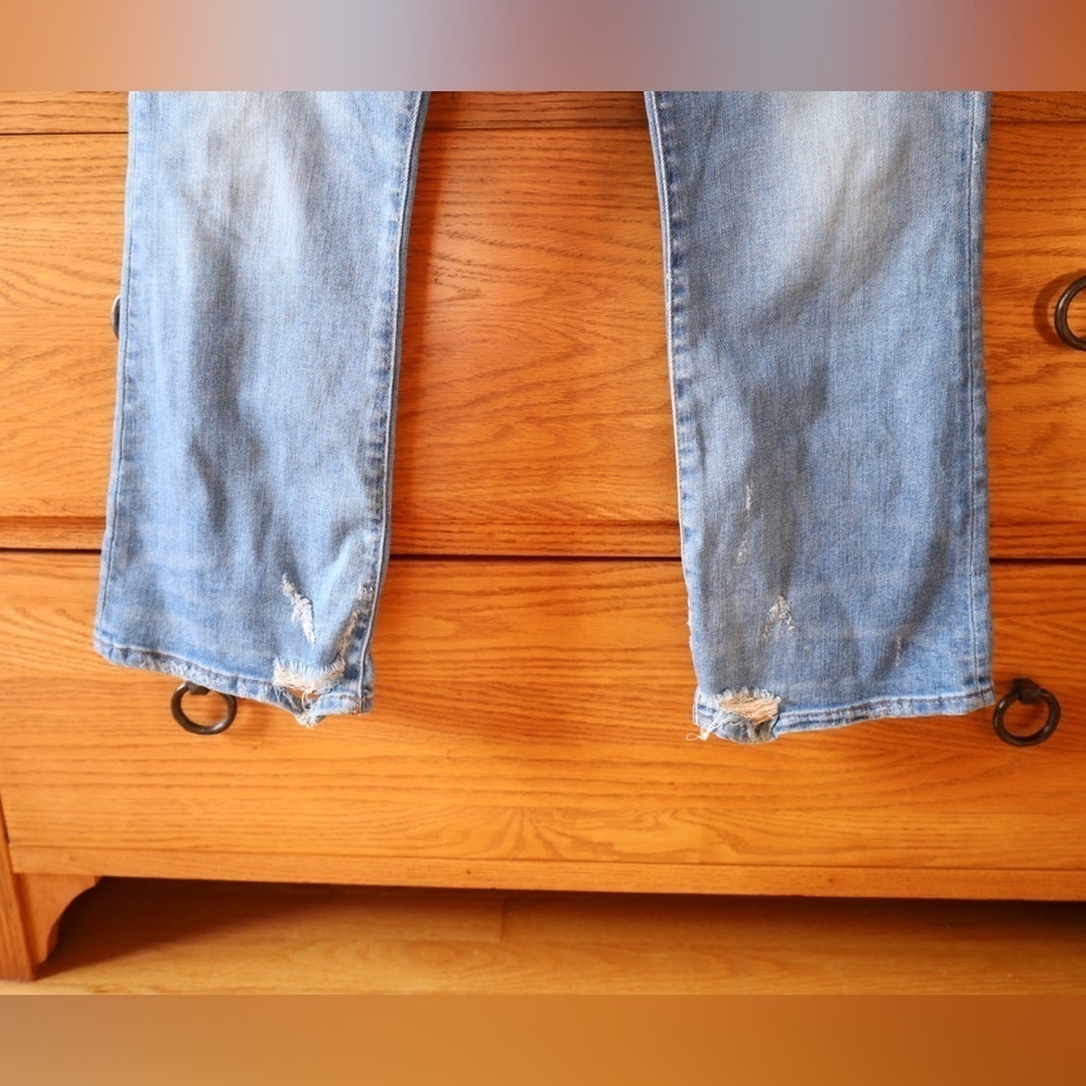 Madewell Petite Cali Demi-Boot Jeans in Bess Wash: Button-Front Edition Size 28 - Picture 4 of 11